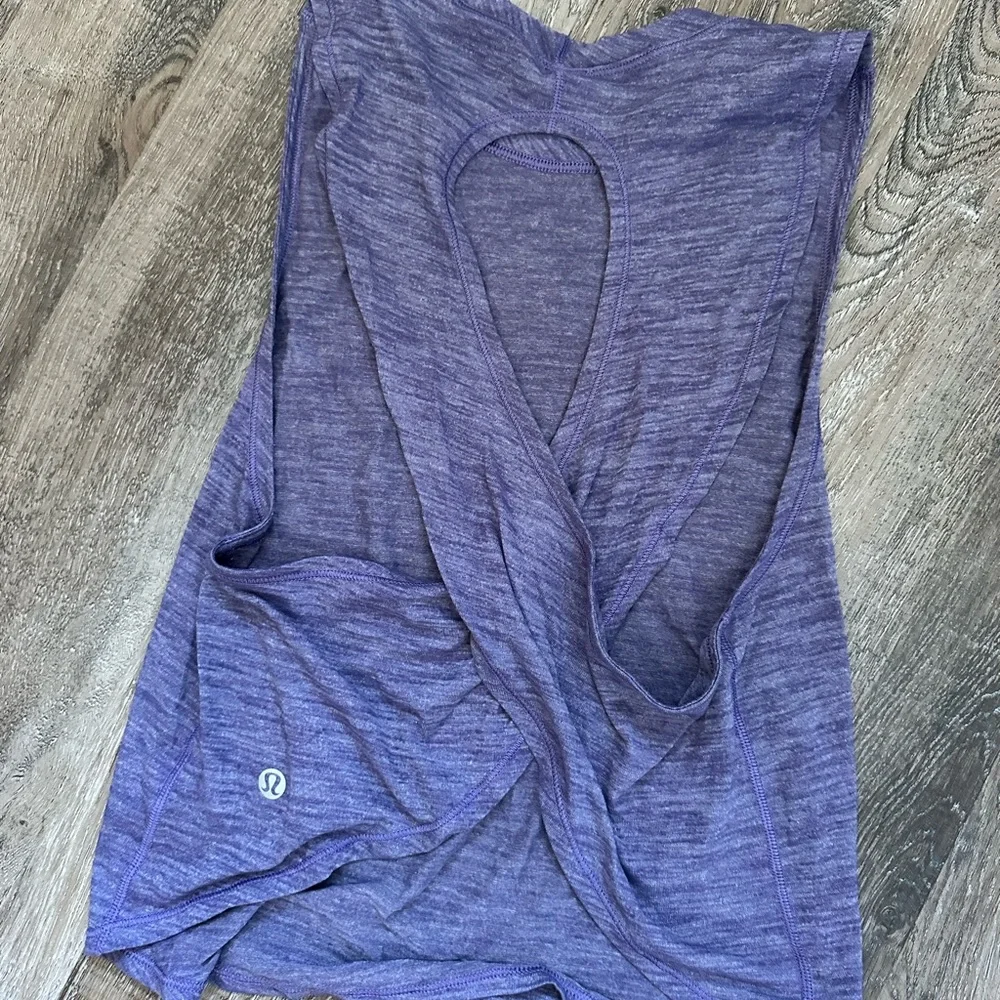 Lululemon top - Picture 1 of 2